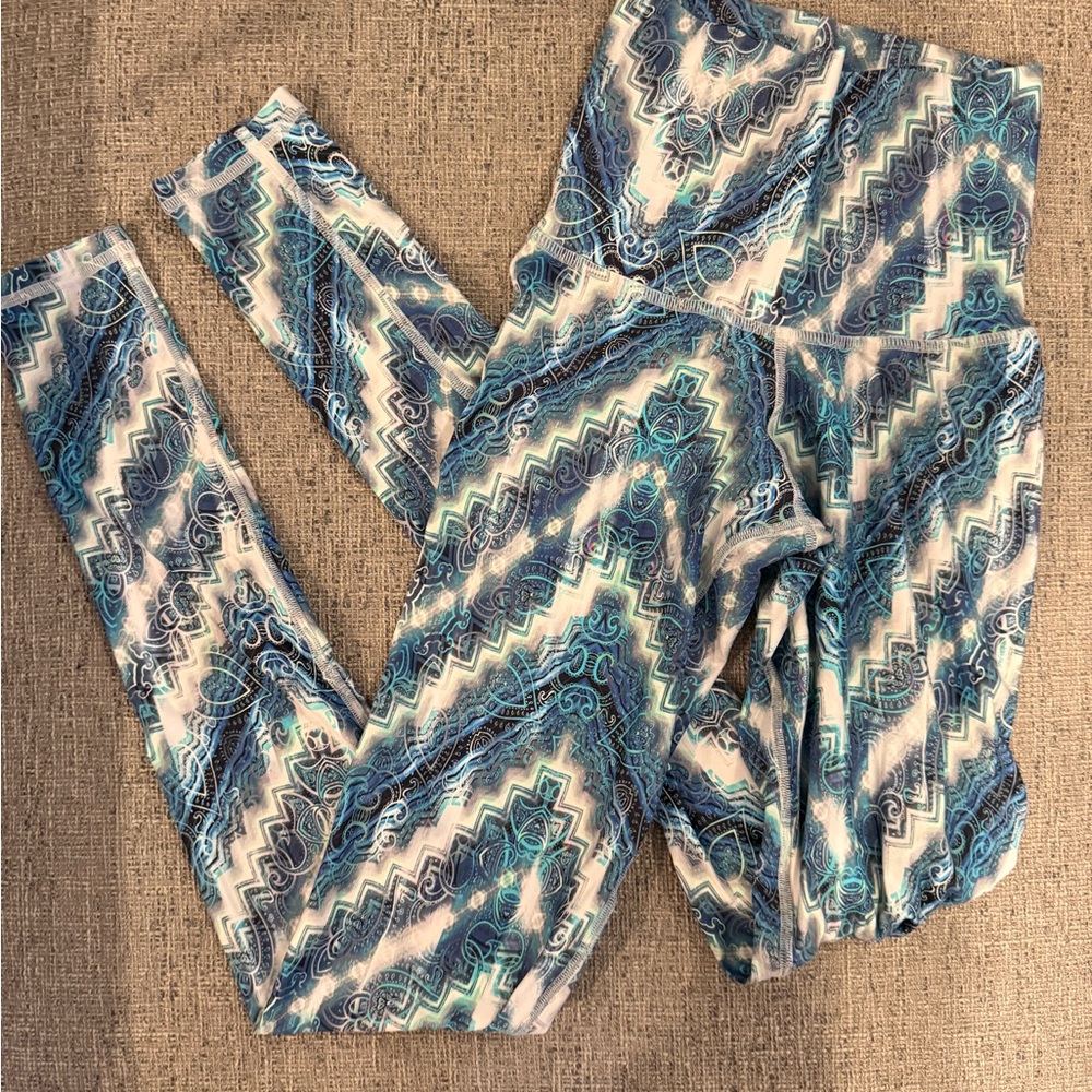 Blue and White Patterned Leggings